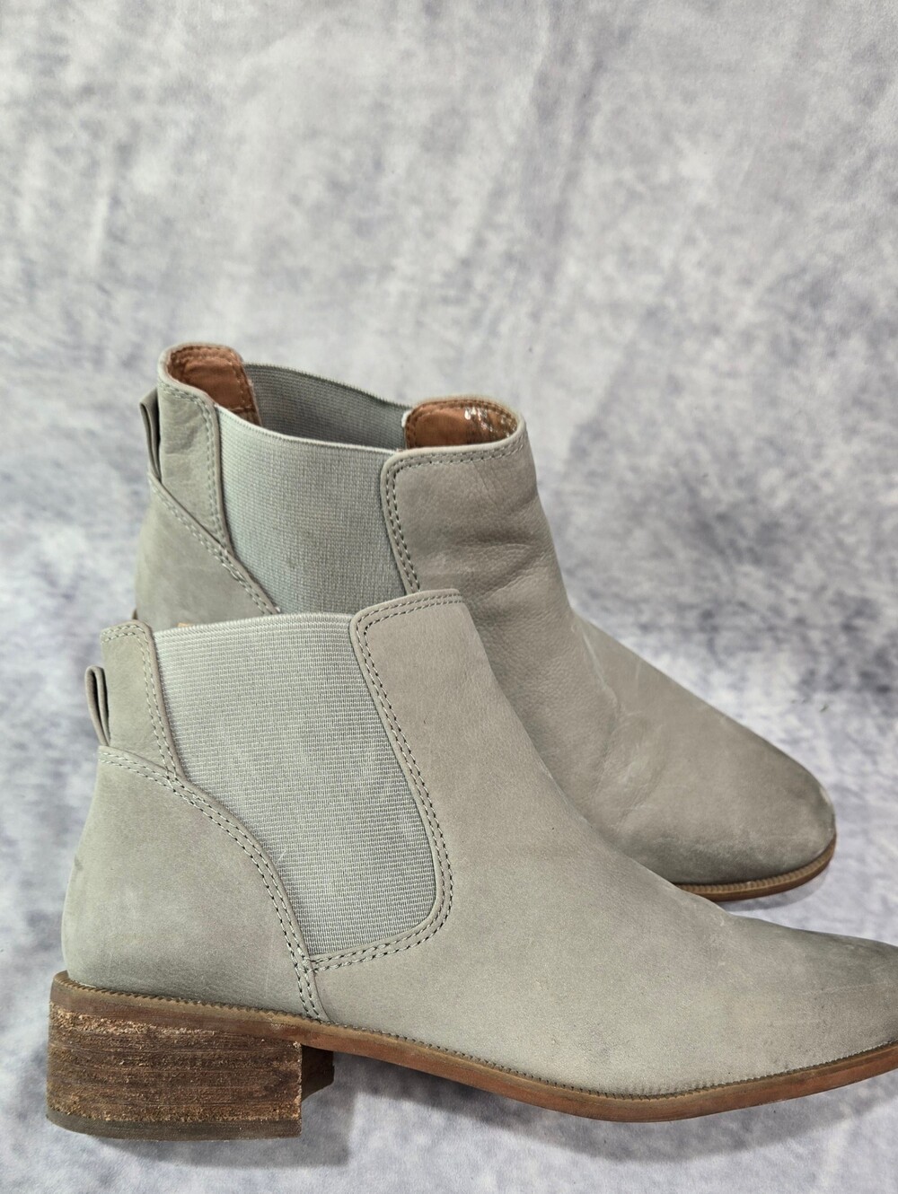Classic Women's Chelsea Ankle Boots in Light Gray